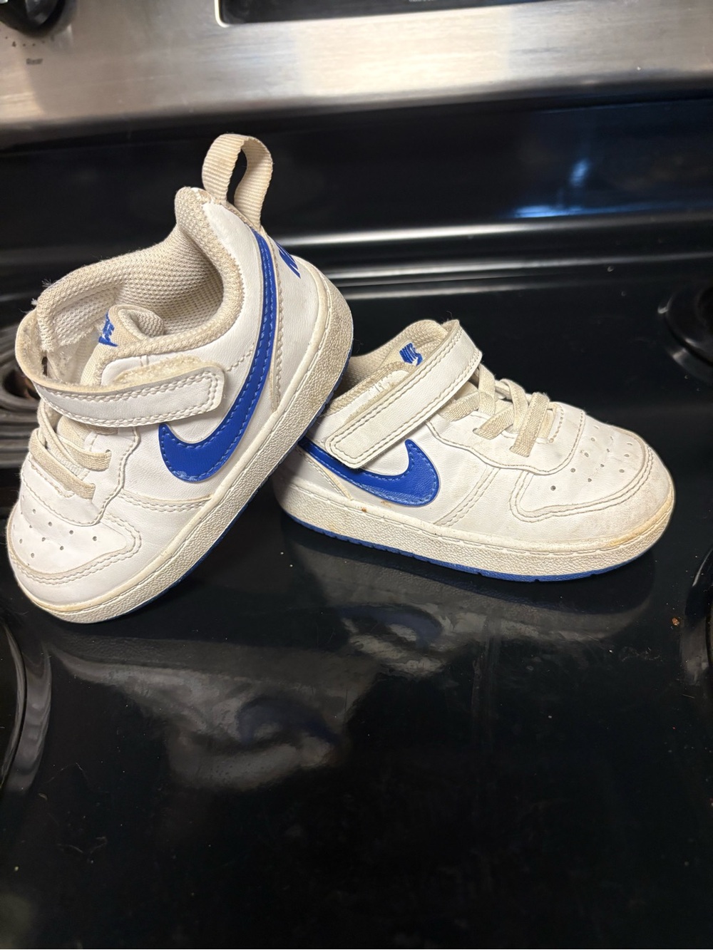 Nike Kids White and Blue Velcro Sneakers Size 6C
